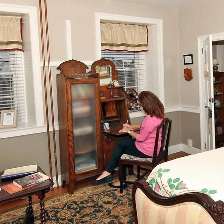 Hertzog Homestead Bed & Breakfast Ephrata Bagian luar foto