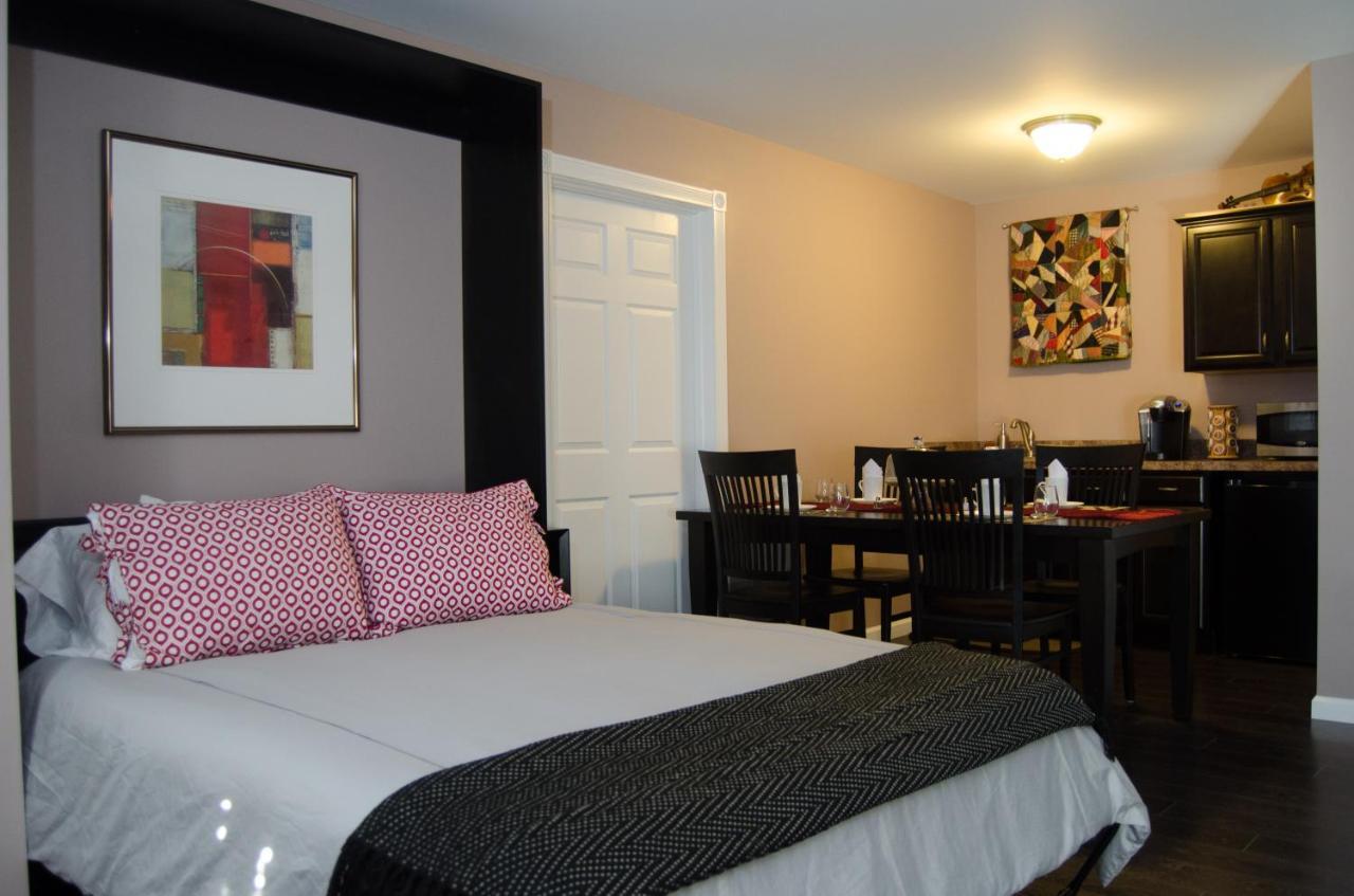 Hertzog Homestead Bed & Breakfast Ephrata Bagian luar foto